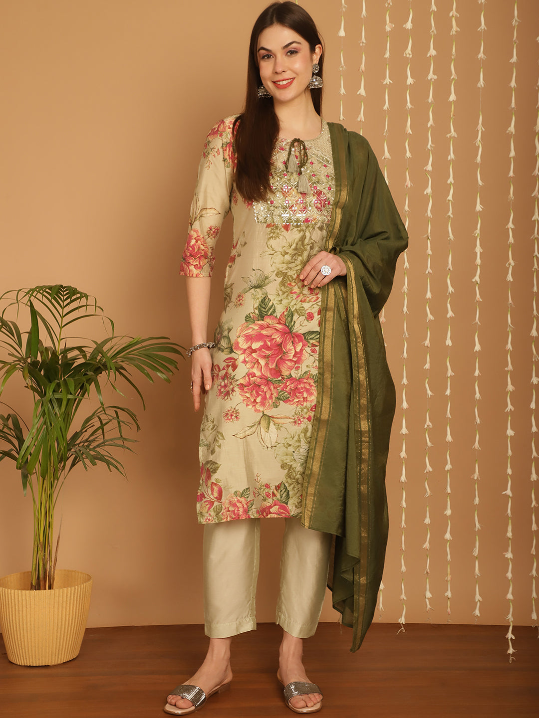 Aawari Women Chanderi Printed Three Piece Suit Sets