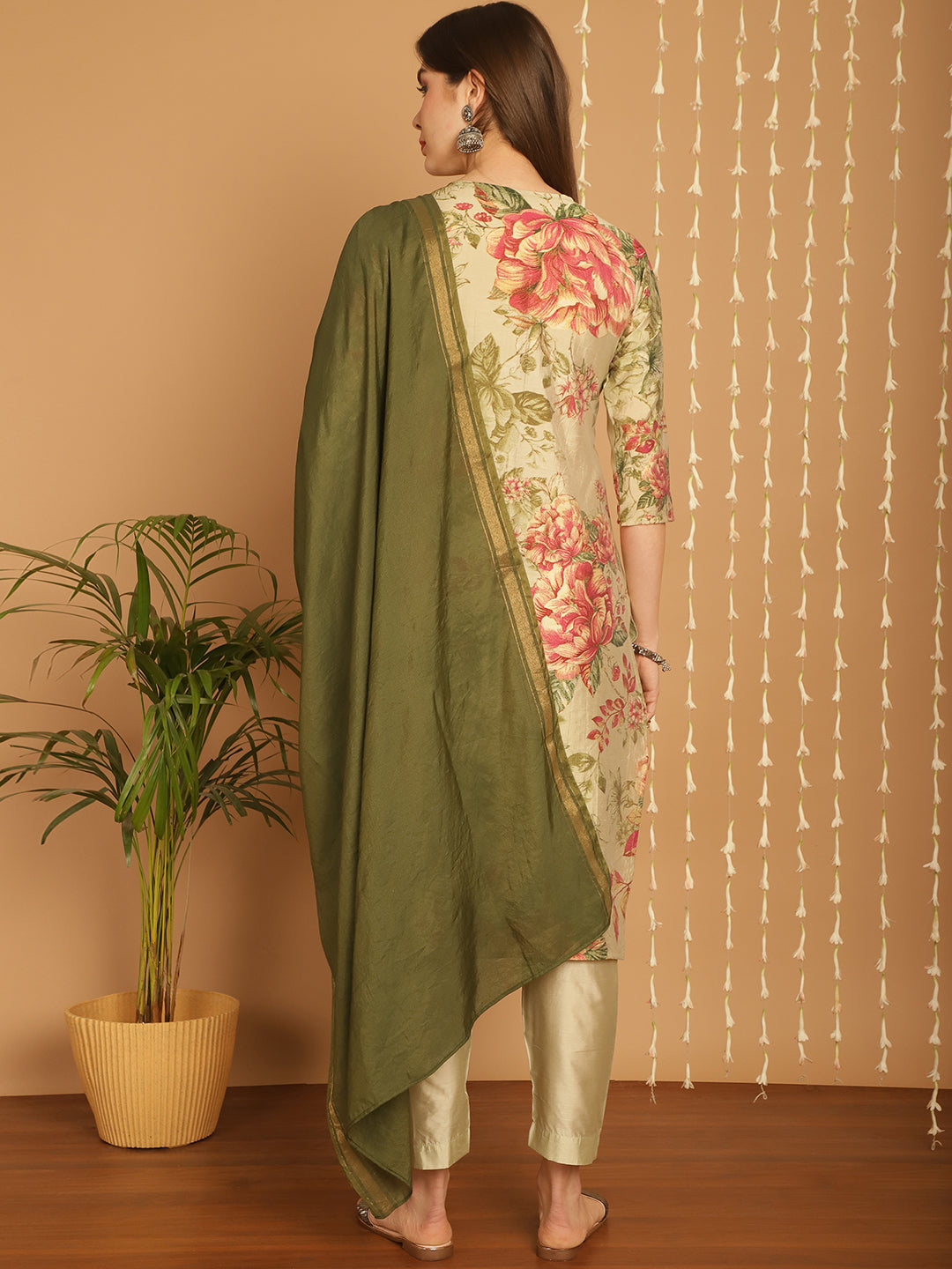 Aawari Women Chanderi Printed Three Piece Suit Sets