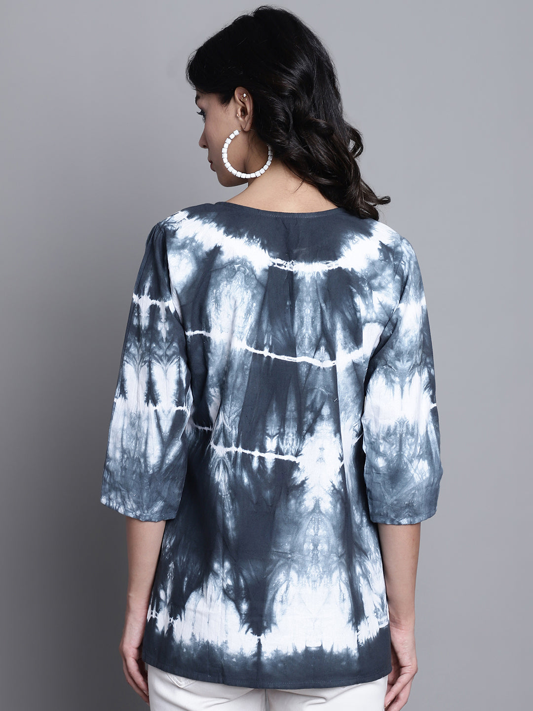 Aawari Women Cotton Tie & Dye Tops & Tunics / Western Wear