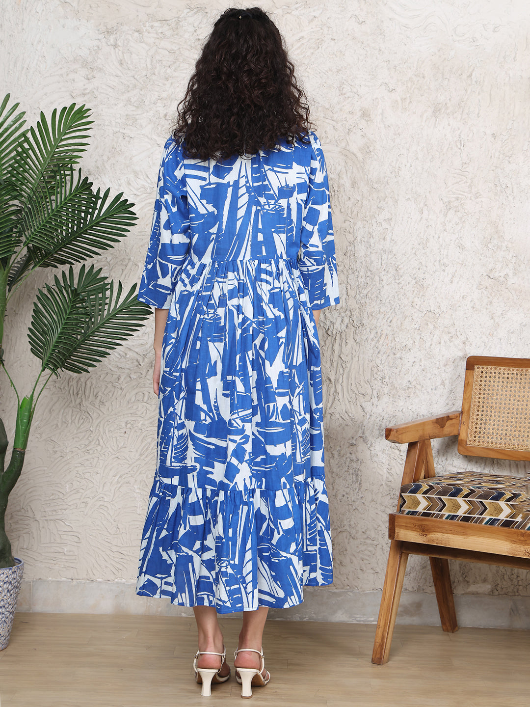 Aawari Blue & White Abstract Print Cotton Maternity Dresses with 3/4 Sleeves