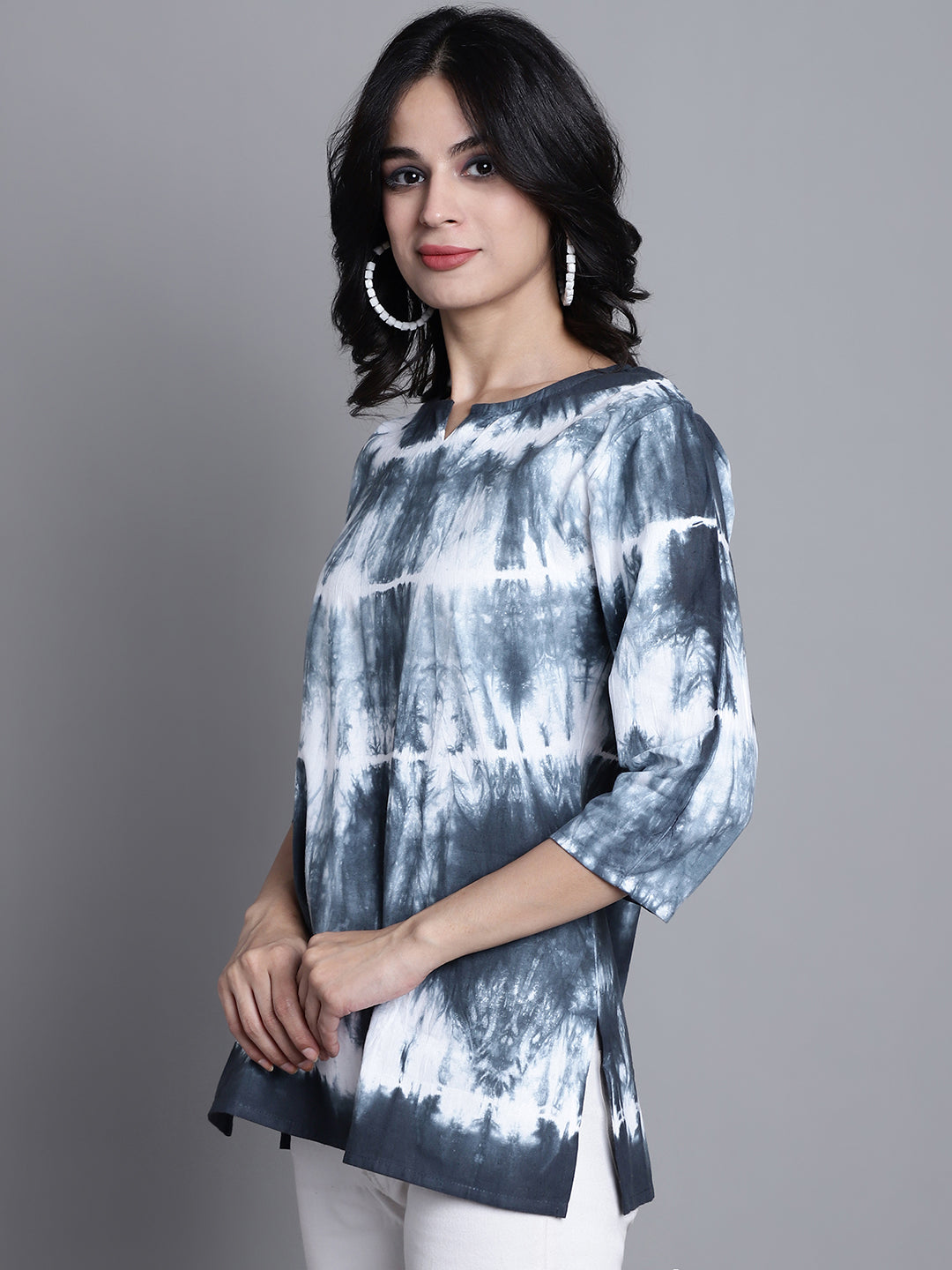 Aawari Women Cotton Tie & Dye Tops & Tunics / Western Wear