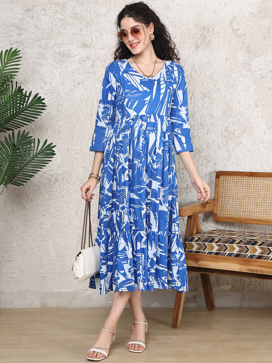Aawari Blue & White Abstract Print Cotton Maternity Dresses with 3/4 Sleeves