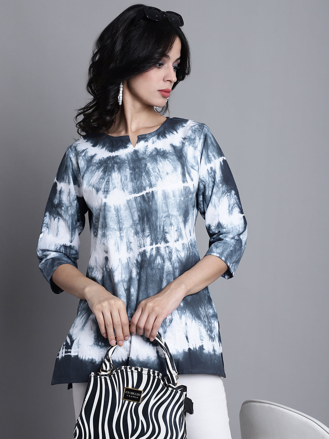 Aawari Women Cotton Tie & Dye Tops & Tunics / Western Wear