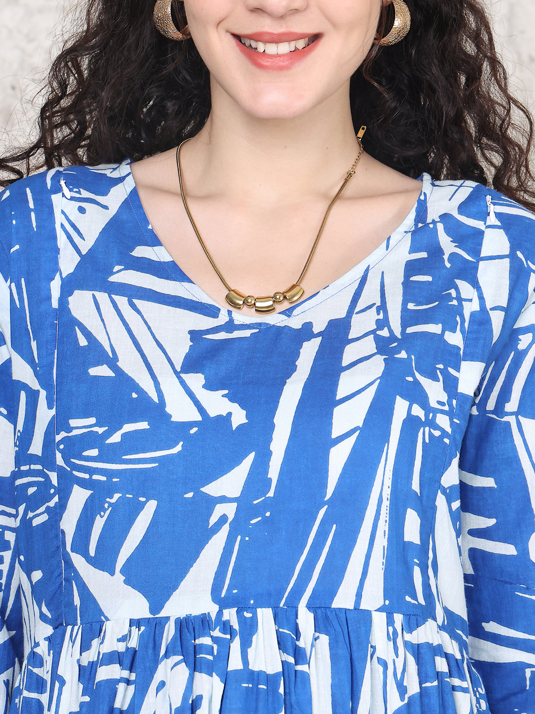 Aawari Blue & White Abstract Print Cotton Maternity Dresses with 3/4 Sleeves