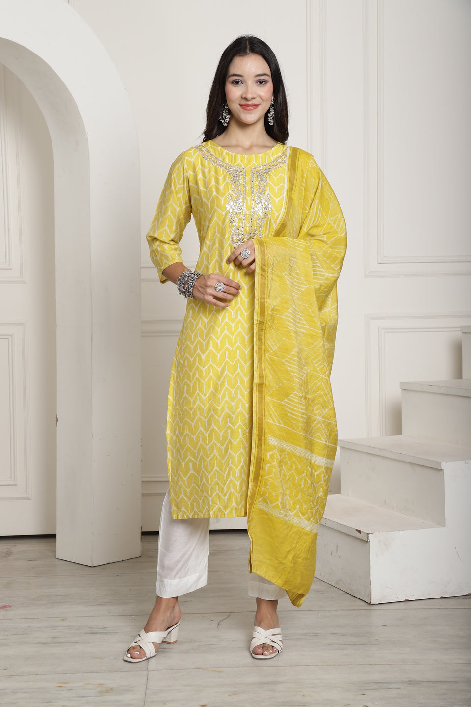 Aawari Women Printed Yellow Shine Three Piece Suit Sets