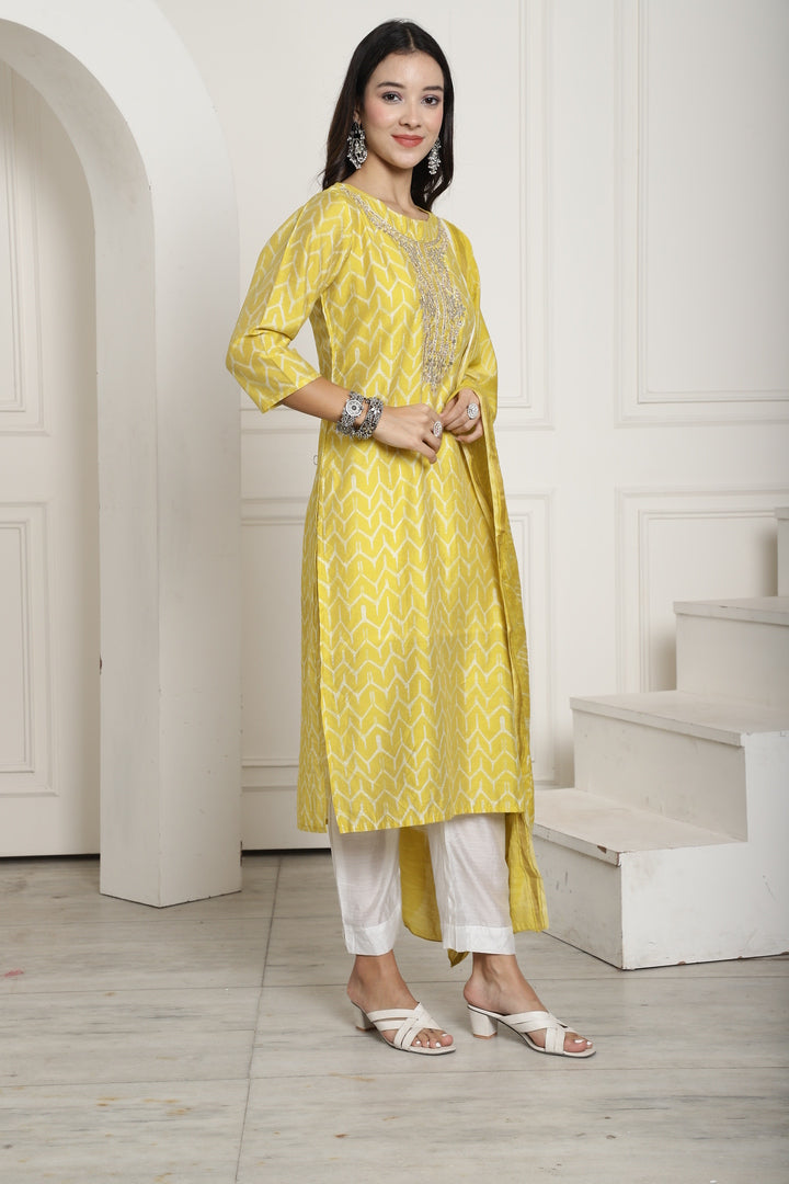 Aawari Women Printed Yellow Shine Three Piece Suit Sets