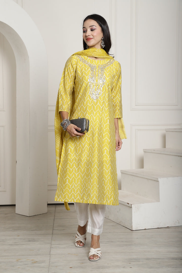 Aawari Women Printed Yellow Shine Three Piece Suit Sets
