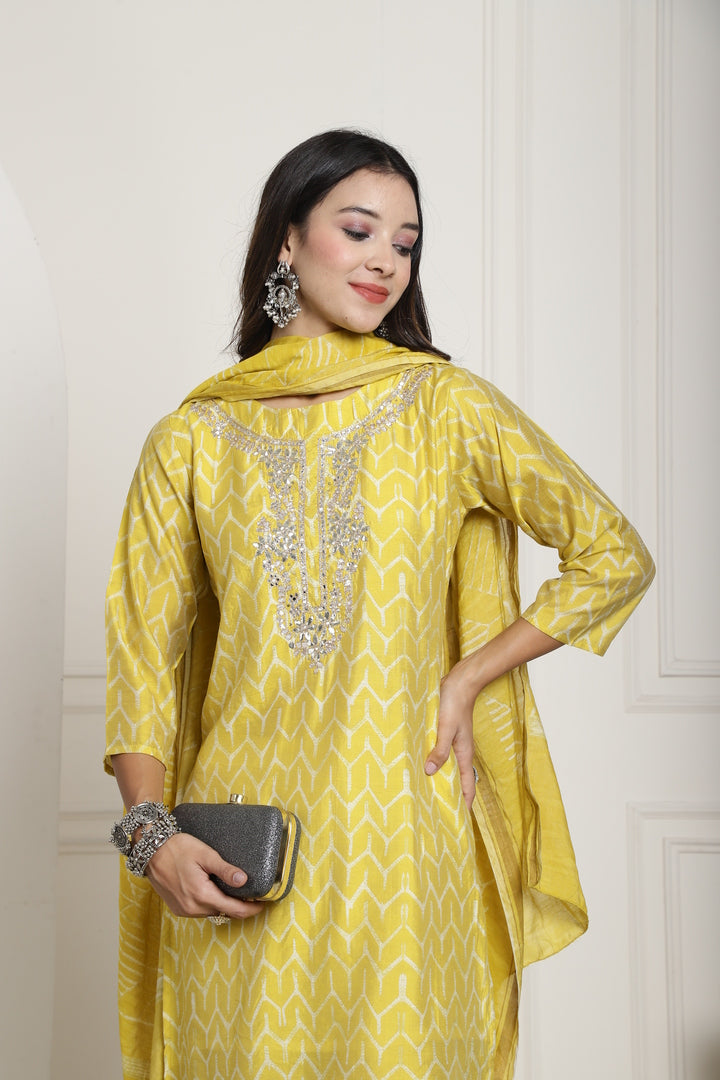 Aawari Women Printed Yellow Shine Three Piece Suit Sets