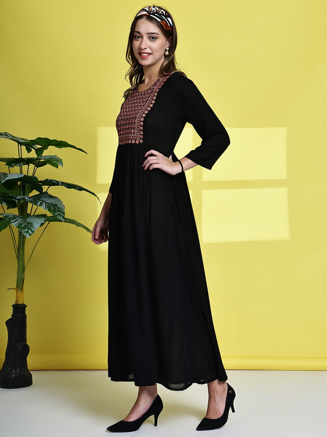 Aawari Women's Black Embroidered Maxi Dresses - Elegant Long Dress for Festive & Party Wear / Dresses / Western Wear