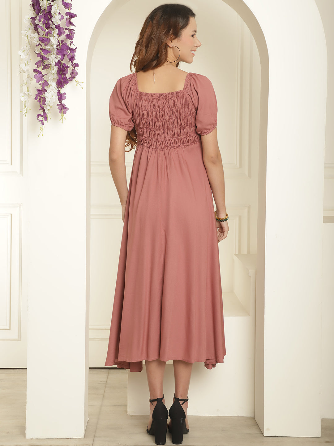 Women Bobbin Dress With Flared Cut