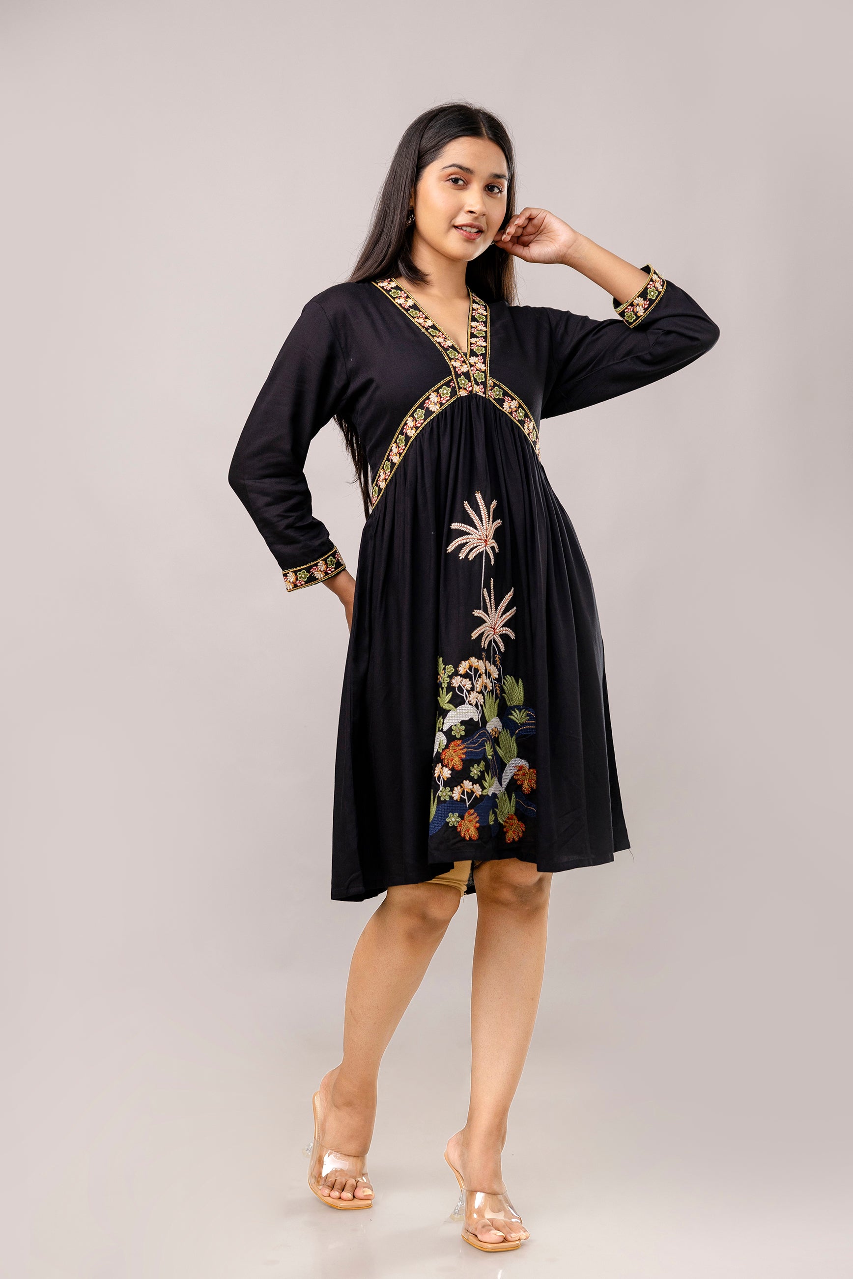 Aawari Women Embroidered Tunic