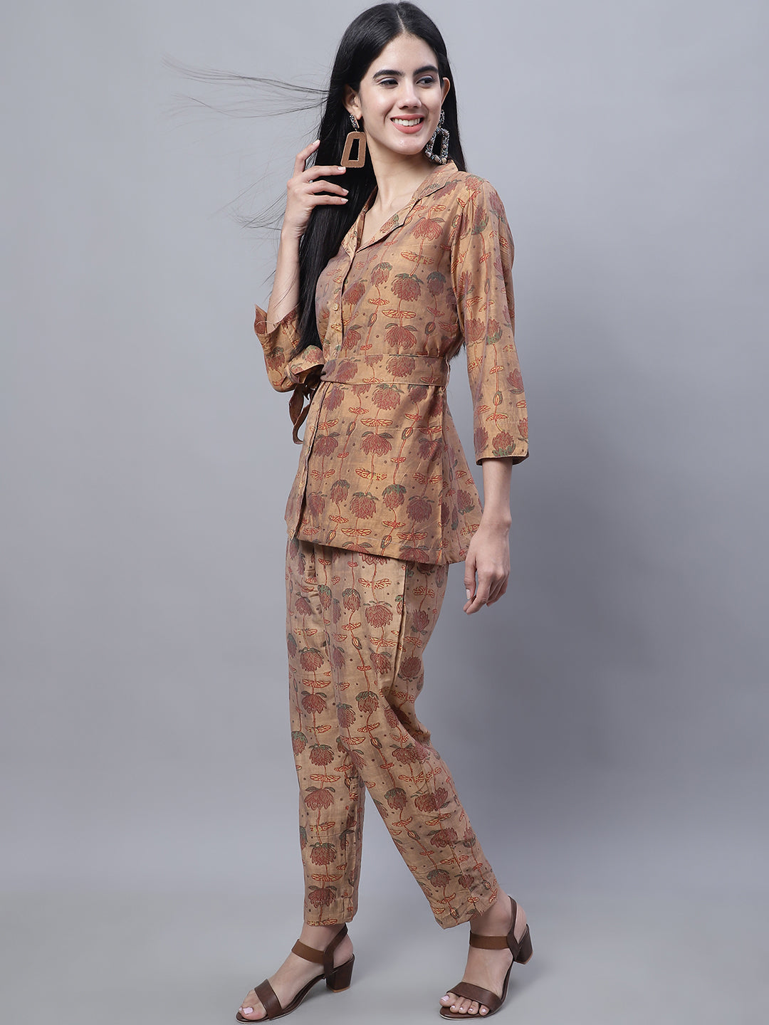 Aawari Women Chanderi Printed Shirt With Trouser