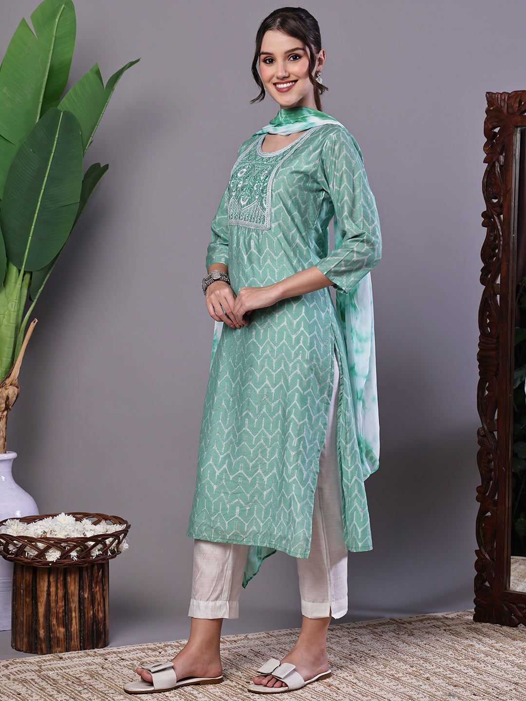 Aawari Mint Green Chanderi Embroidered Kurta Set with Dupatta - Suit Sets