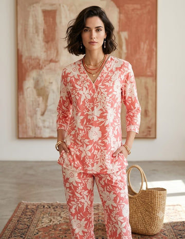 Peach Floral Printed Co-Ord Set with V-Neck Kurta & Straight Pants