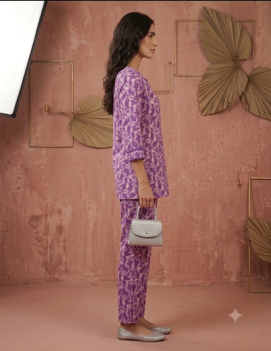 Purple Floral Printed V-Neck Kurta with Straight-Leg Pants Co-Ord Set