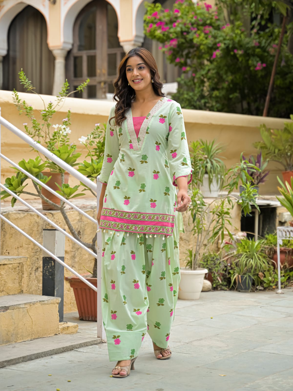 woman's Pastel Mint Green Designer Printed Cotton 2-Piece Co-ord Set with Tulip Dhoti Pants & Lace