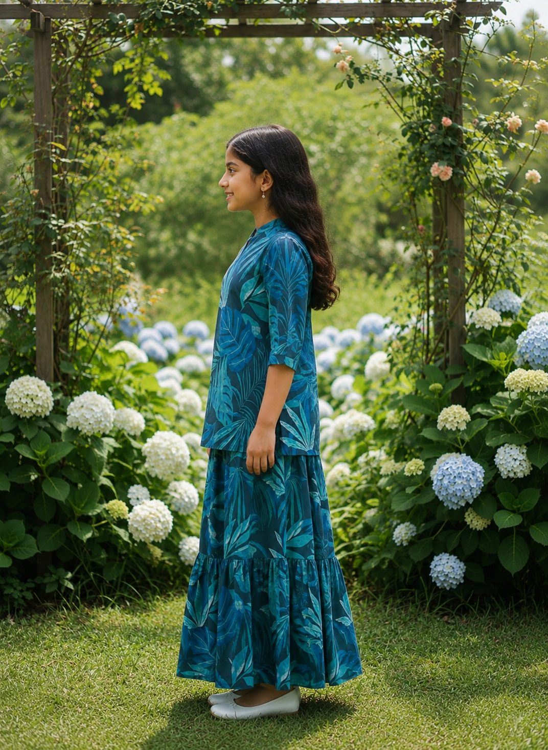 Girl's Teal Blue Tropical Leaf Printed Kurta with Matching Tiered Flared Skirt Co-ord Set